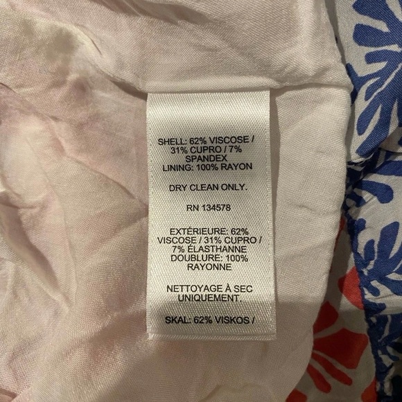 Vineyard Vines Block Print Tiered Skirt Floral Red and Blue Maxi Skirt - Picture 3 of 4